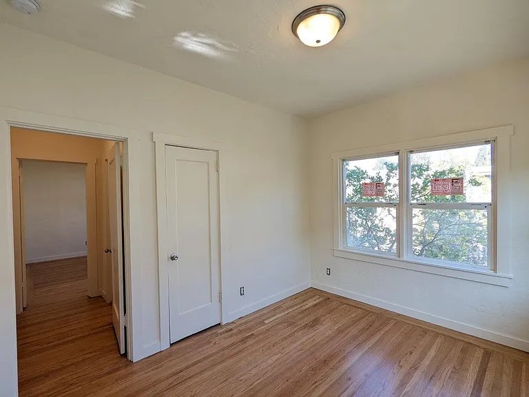 2423 Blake Street — Photo 32