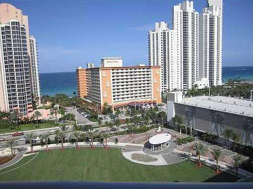 5th image of 19370 Collins Ave APT 1423