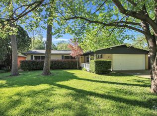 46 Shadowbrook Ln, Hurst, TX 76053