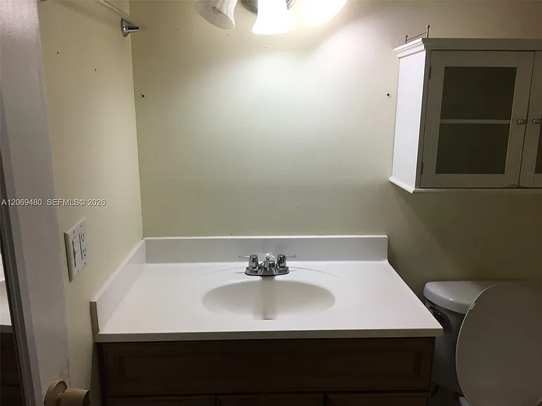 212 Lake Frances Dr #1 — Photo 8
