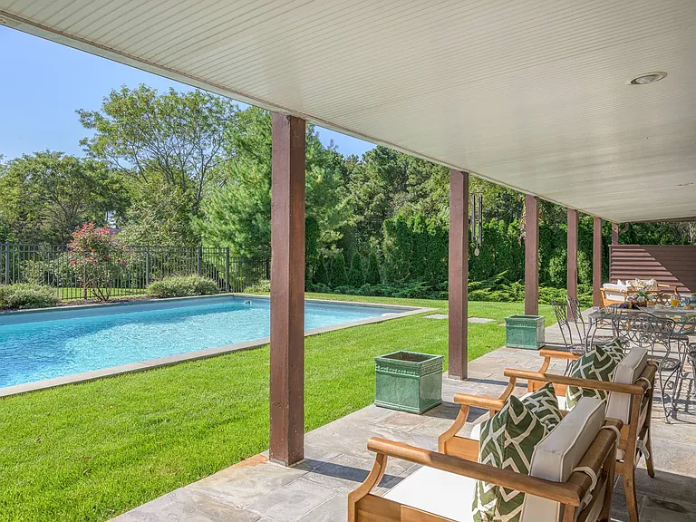 4 Blackwatch Ct — Photo 6