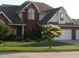 7833 Barrington Pl, Lincoln, NE 68516