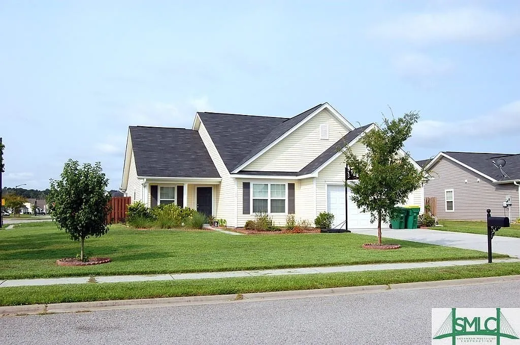 Building Photo - 115 Blue Oak Dr