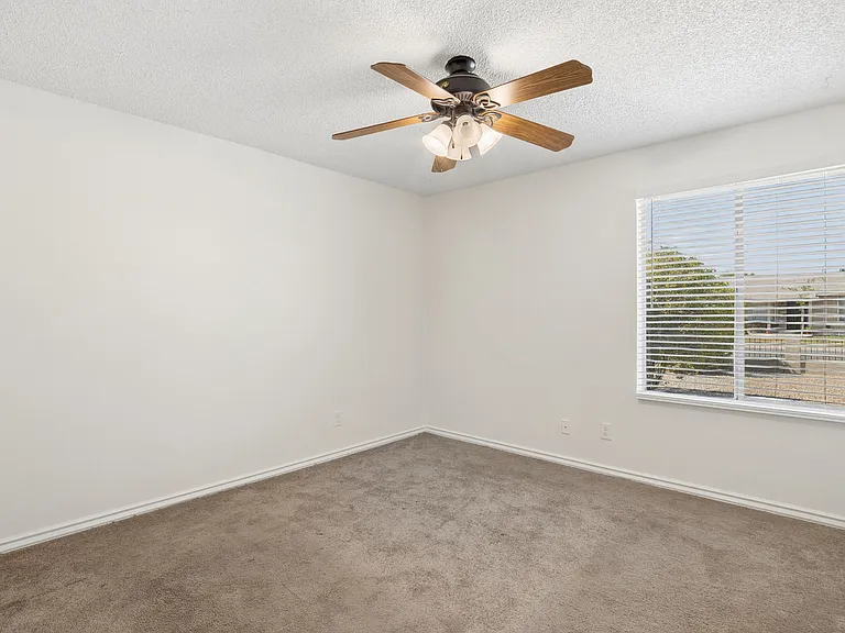 737 W El Prado Rd — Photo 20