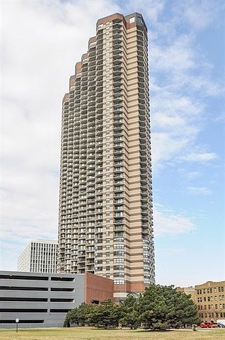 1st image of 3660 N Lake Shore Dr #P-215