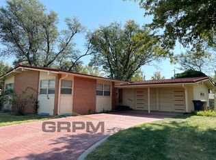 1013 Lenox St, Hutchinson, KS 67502