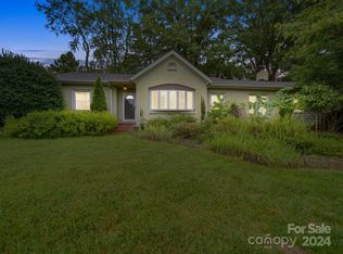 10512 Roseberry Ct, Charlotte, NC 28277