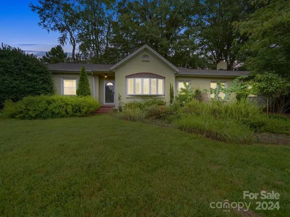 10512 Roseberry Ct, Charlotte, NC 28277