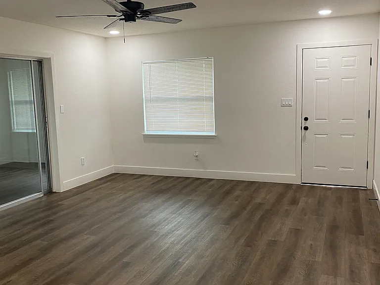 3399 Australian Cir — Photo 3