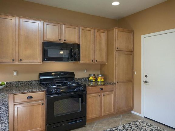 3rd image of 1686 W Green Thicket Way
