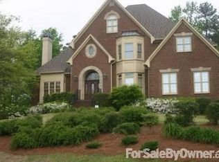 3913 Carisbrooke Ln, Hoover, AL 35226