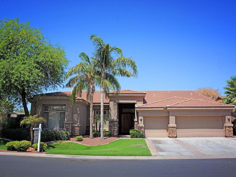 1st image of 1872 S Comanche Dr