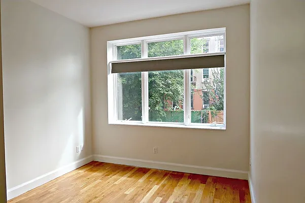 Rented by MNS | media 50