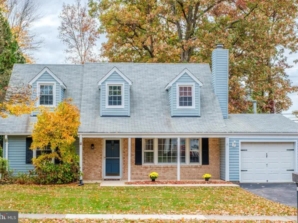 13158 Morning Spring Ln, Fairfax, VA 22033