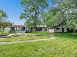 1611 Harbor Rd, Oconto, WI 54153