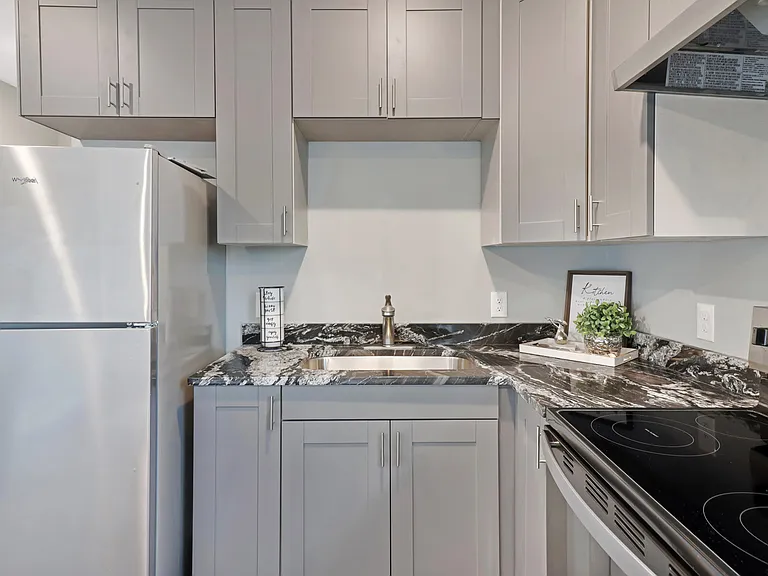 2432 Chicago Ave S #201 — Photo 13