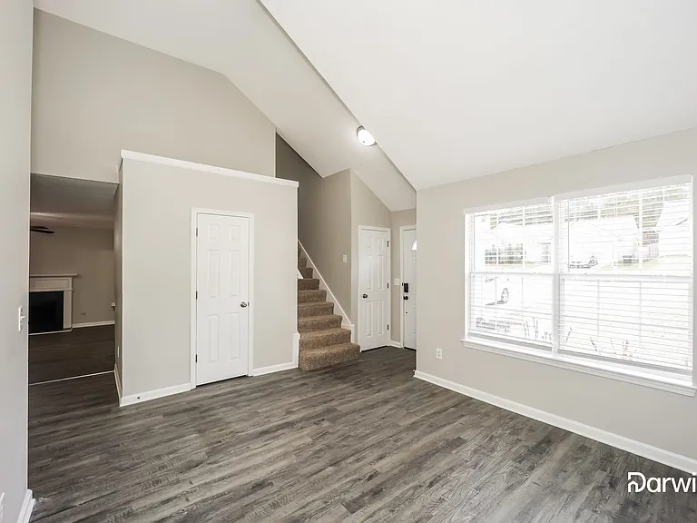 5647 Sapphire Cir — Photo 6