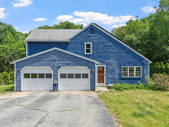 90 Royalston Rd, Phillipston, MA 01331