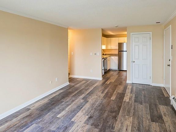 5th image of 145 Essex Ave APT 617
