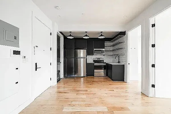 Rented by Rennit Inc. | media 9