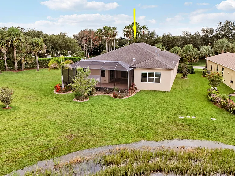 11340 SW Vanderbilt Cir — Photo 2