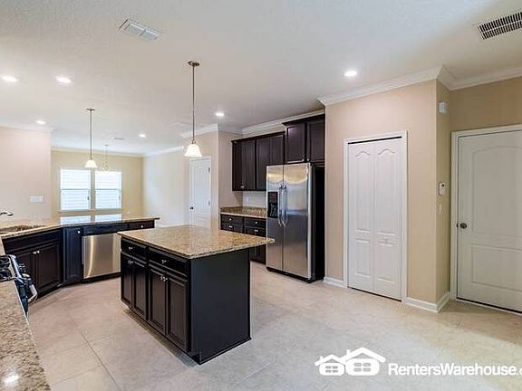 3rd image of 100 Athens Dr