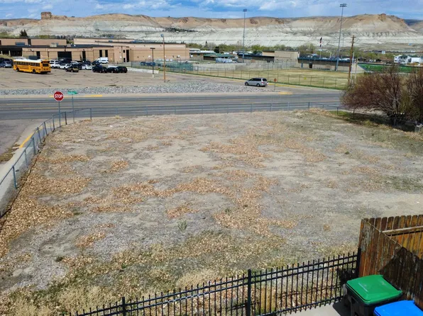 1010 Mountain View St, Green River, WY 82935