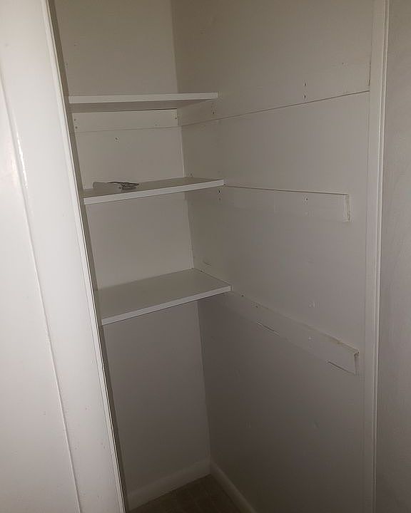 1st image of 30500 Valentine Dr
