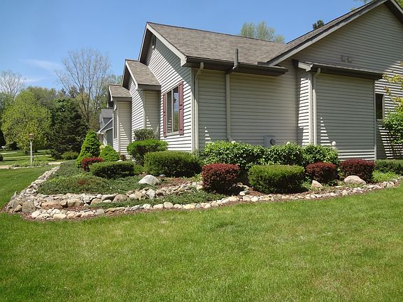 3rd image of 1876 Glenshire Dr