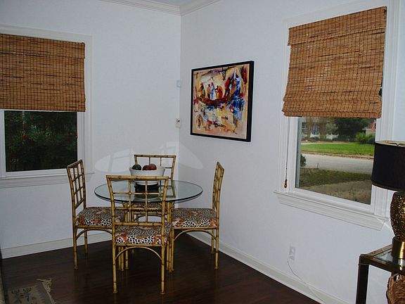 5th image of 303 Normandy Ave