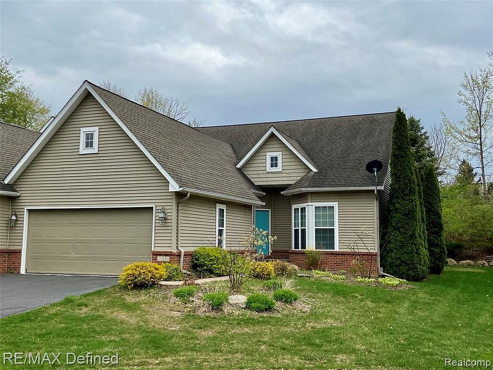 1st image of 122 Fox Hollow Dr