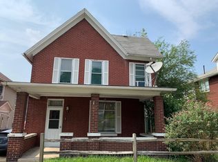 517 Temple St, Hinton, WV 25951