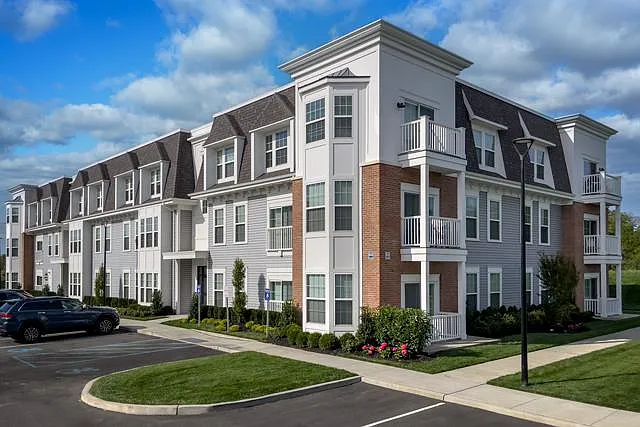 Fairfield Townhomes at Islip — Photo 1