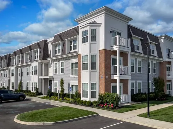Fairfield Townhomes at Islip