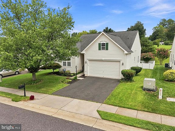 2nd image of 12047 Live Oak Dr
