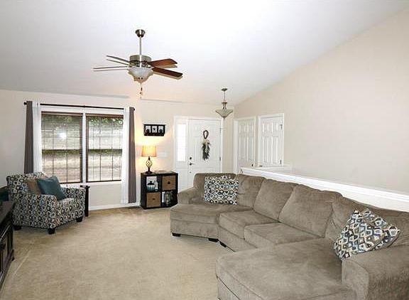 3rd image of 1144 Beechcraft Blvd