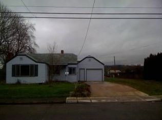 1920 J St, Springfield, OR 97477