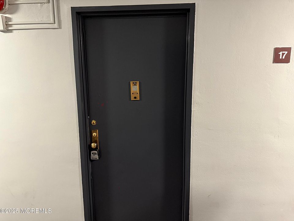 2nd image of 275 Prospect Street #J 17