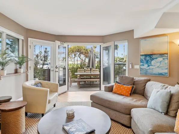 741 San Fernando Pl, San Diego, CA 92109