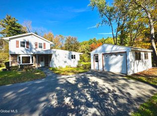 10 Village Street, Wynantskill, NY 12198