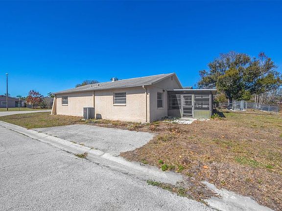 3rd image of 12622 Timberwood Ct