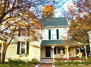 206 E Cypress St, Charleston, MO 63834