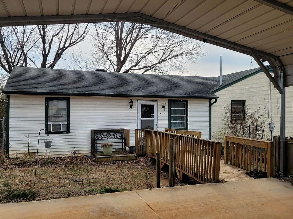 1st image of 410 Breezewood Dr