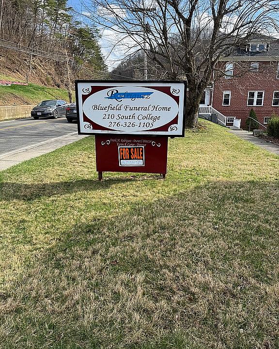 1st image of 210 S College Ave