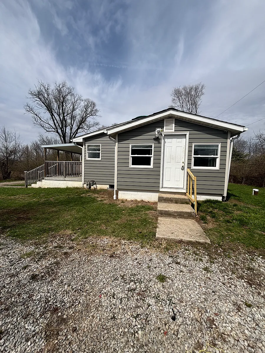 Building Photo - 3158 F Ave