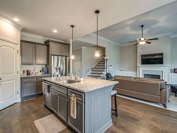 4th image of 2752 Cloister Ln