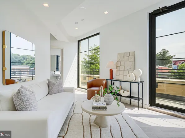 2901 Newark St NW, Washington, DC 20008