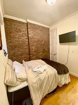 Rented by Corcoran | media 18