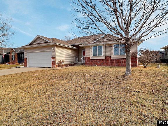 2nd image of 3316 N Armour Dr