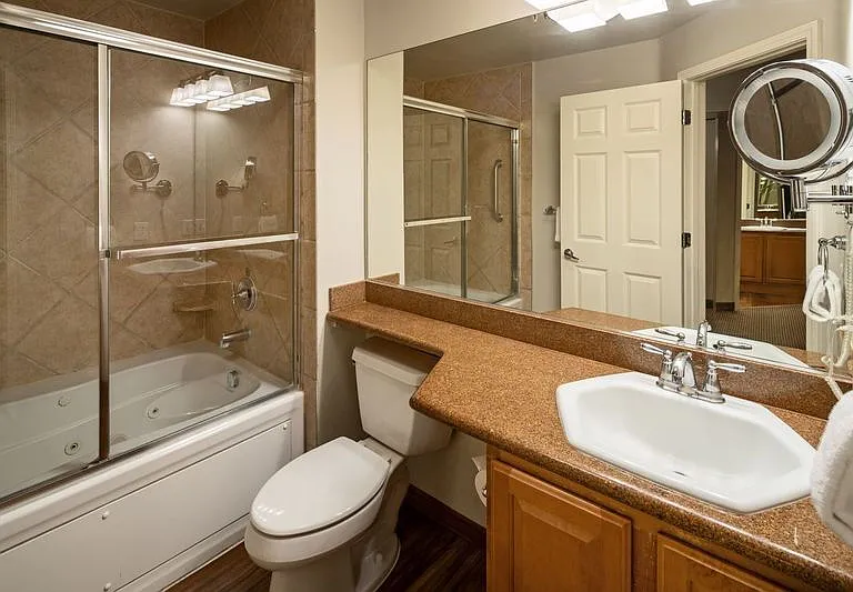 5625 W Tropicana Ave — Photo 3